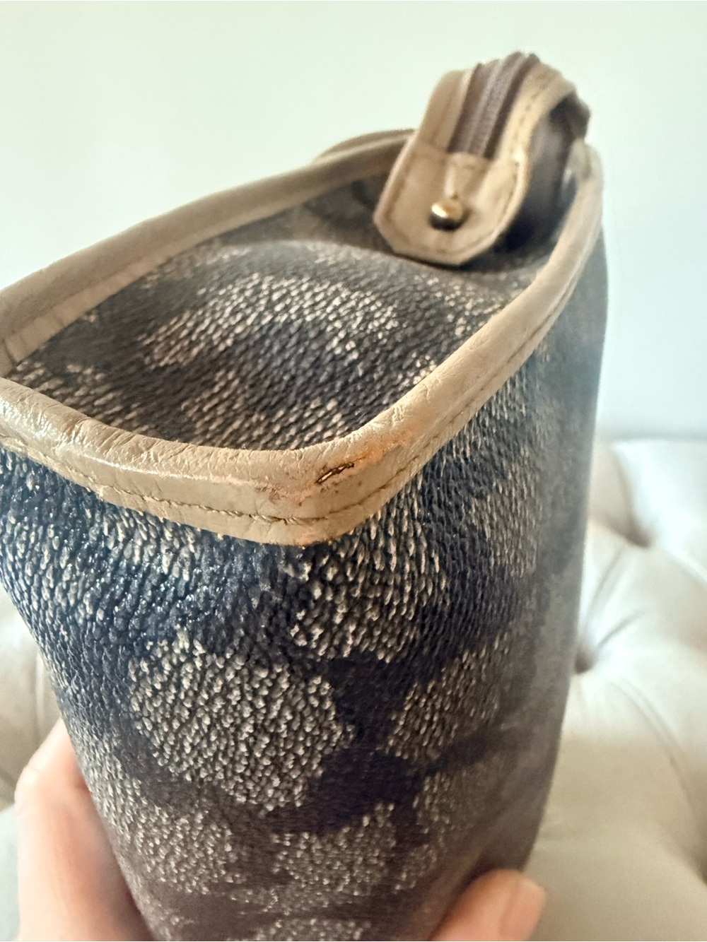 Vintage YSL Yves Saint Laurent Giraffe Print Taupe Gray Canvas Clutch Pouch - Picture 8 of 16